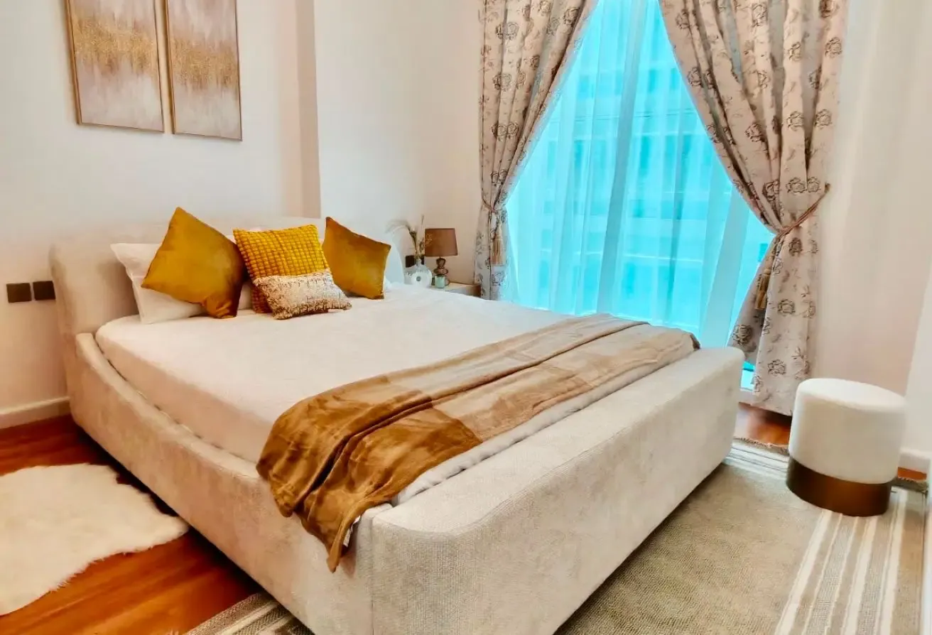 1BEDROOM WITH LAKE VIEW | FURNISHED | CLAYTON RES.