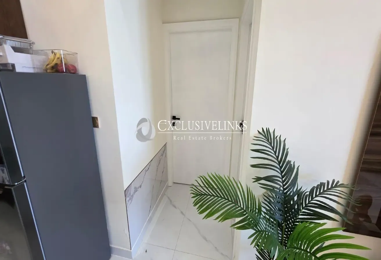 Furnished | Upgraded 2 Beds | Prime Location