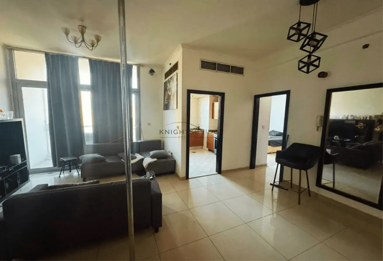 Panoramic Skyline | DEC Towers  |  Spacious 1 Bed