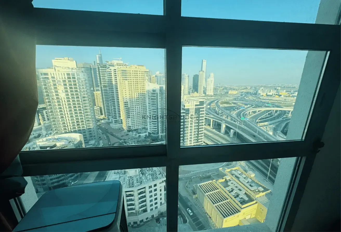Panoramic Skyline | DEC Towers  |  Spacious 1 Bed