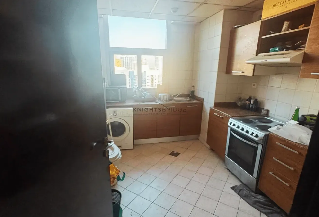 Panoramic Skyline | DEC Towers  |  Spacious 1 Bed
