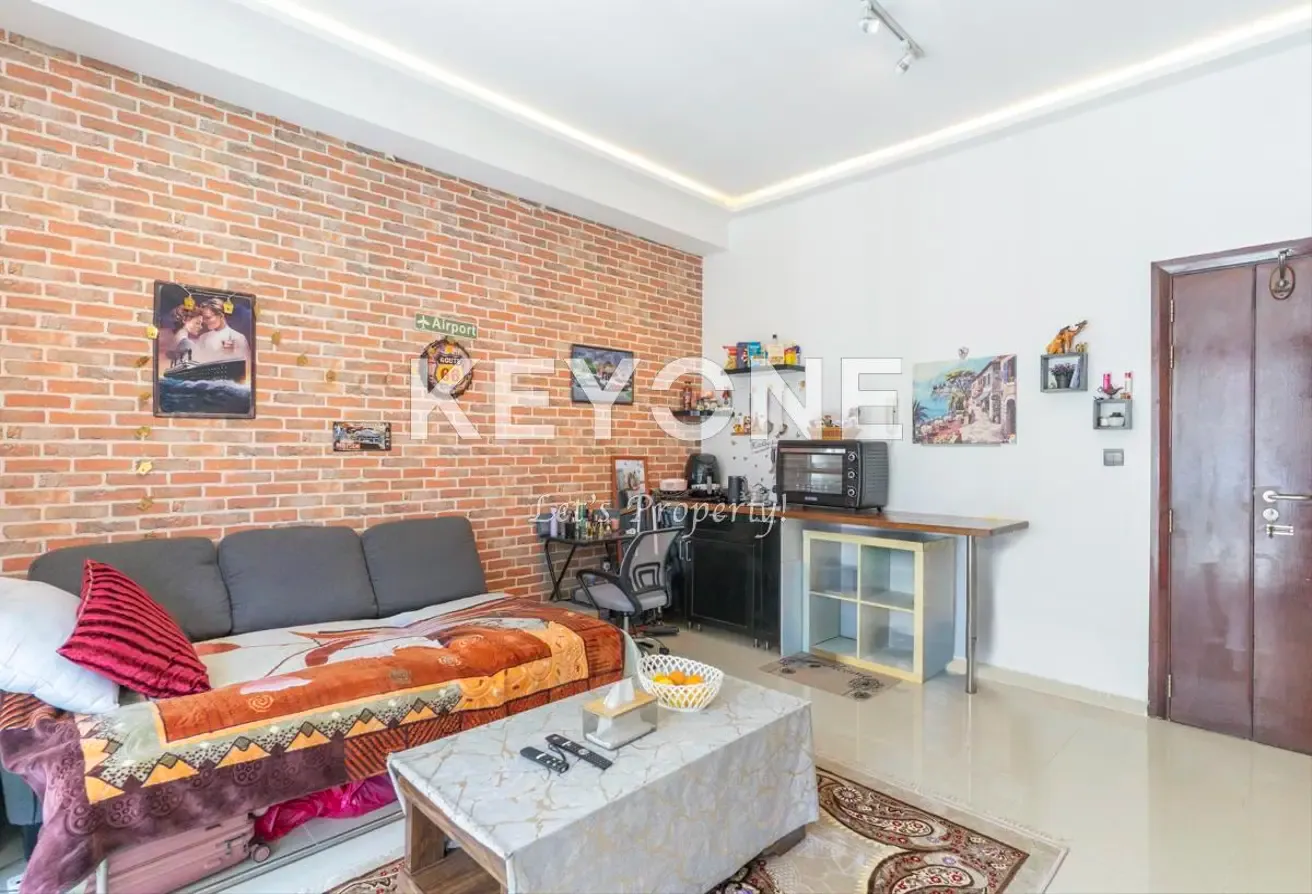 High ROI | Fully Furnished | Upgraded Unit