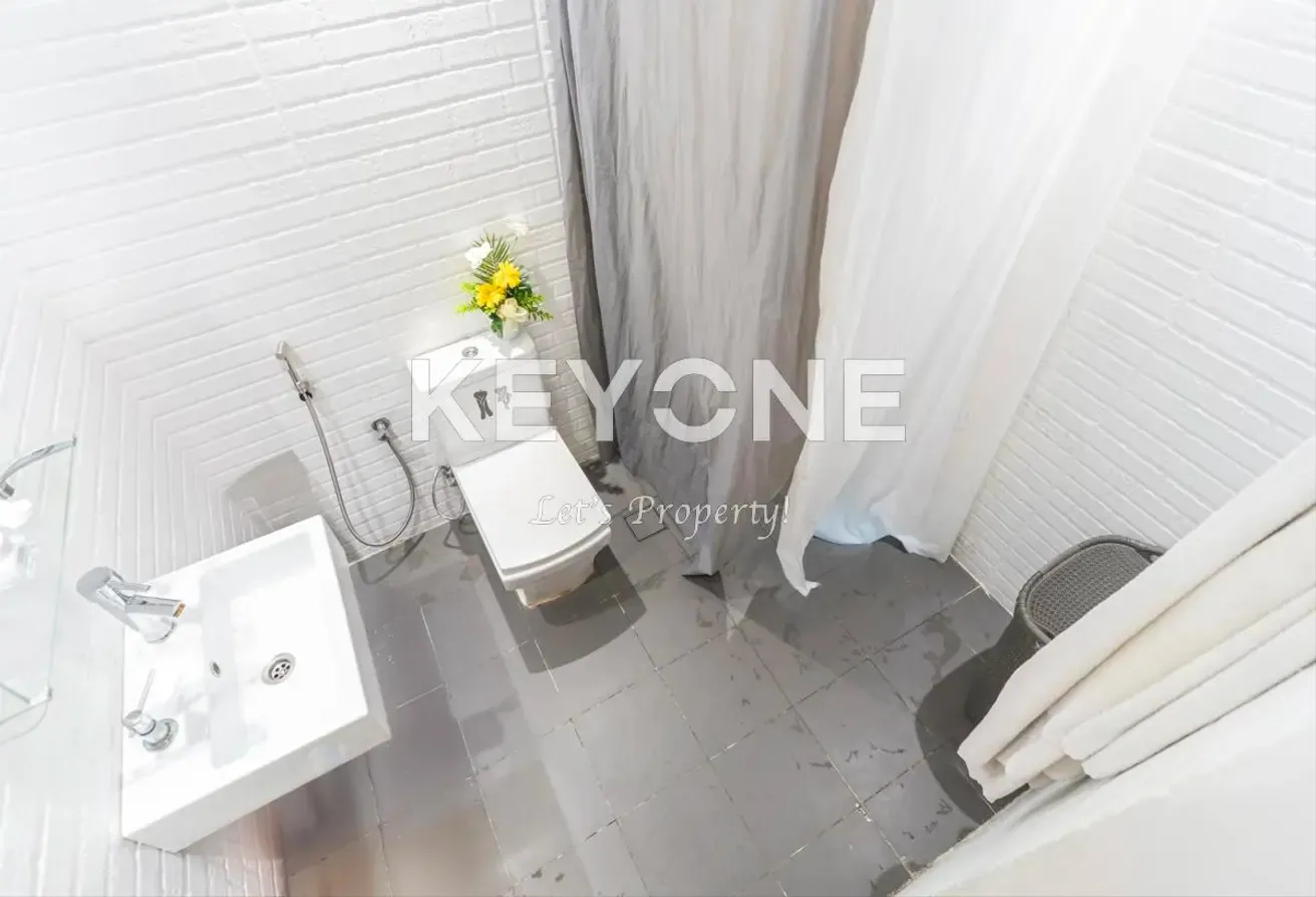 High ROI | Fully Furnished | Upgraded Unit