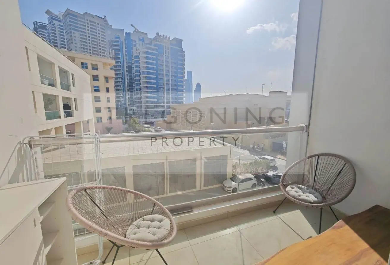 Fabulous DEC Tower 2 1 BR Apt