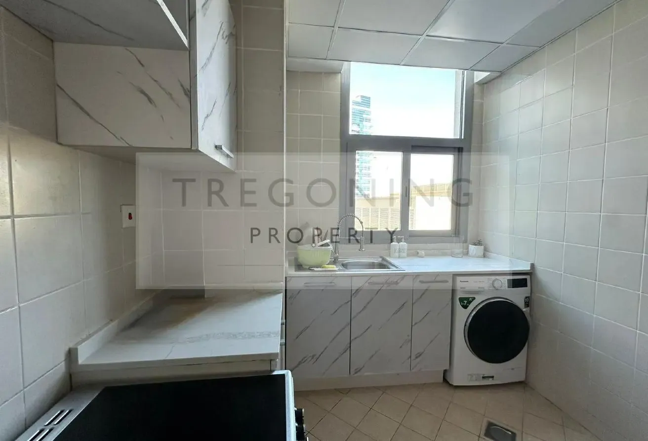 Fabulous DEC Tower 2 1 BR Apt