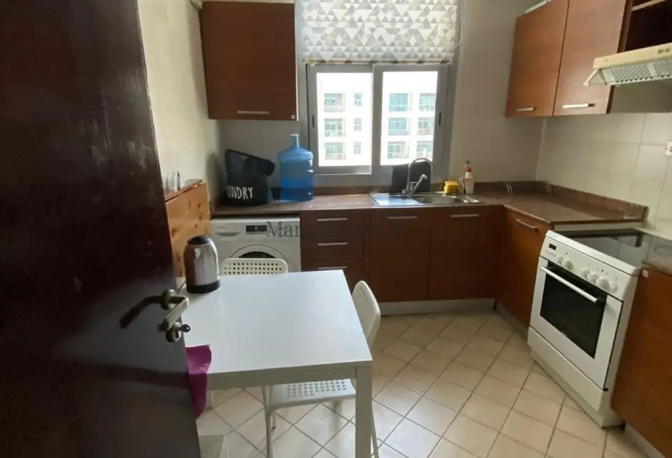 Spacious, Vacant and Furnished Studio