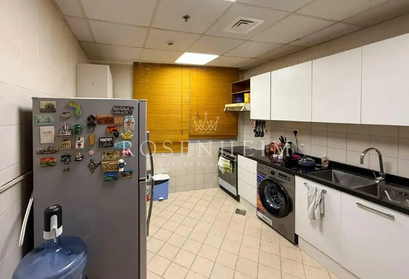 Upgraded Unit | Tenanted | Central Access | Modern