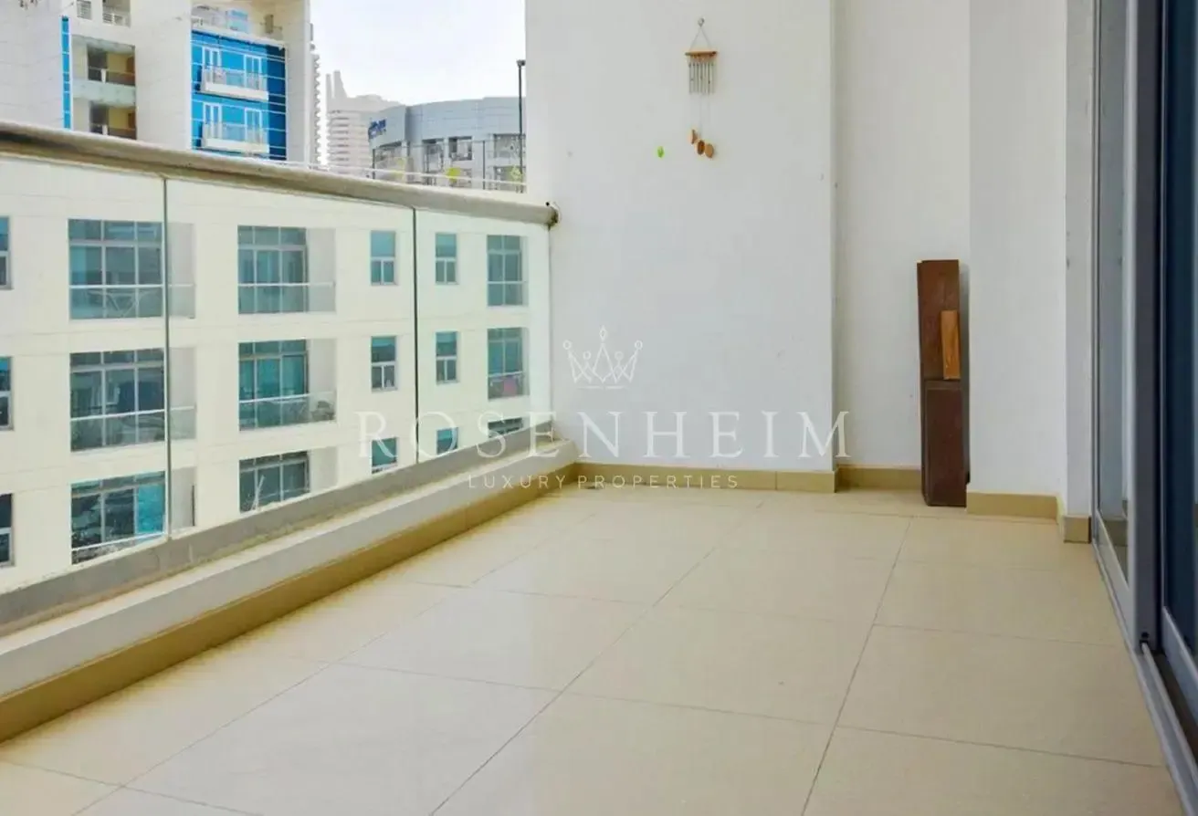 Upgraded Unit | Tenanted | Central Access | Modern