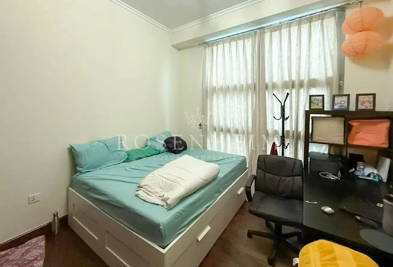 Upgraded Unit | Tenanted | Central Access | Modern
