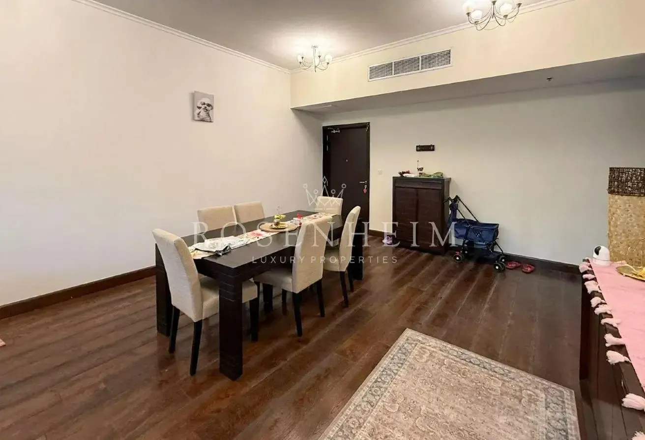 Upgraded Unit | Tenanted | Central Access | Modern