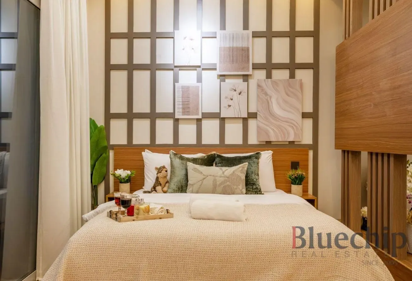 Furnished | Upgraded | Partial Sea View