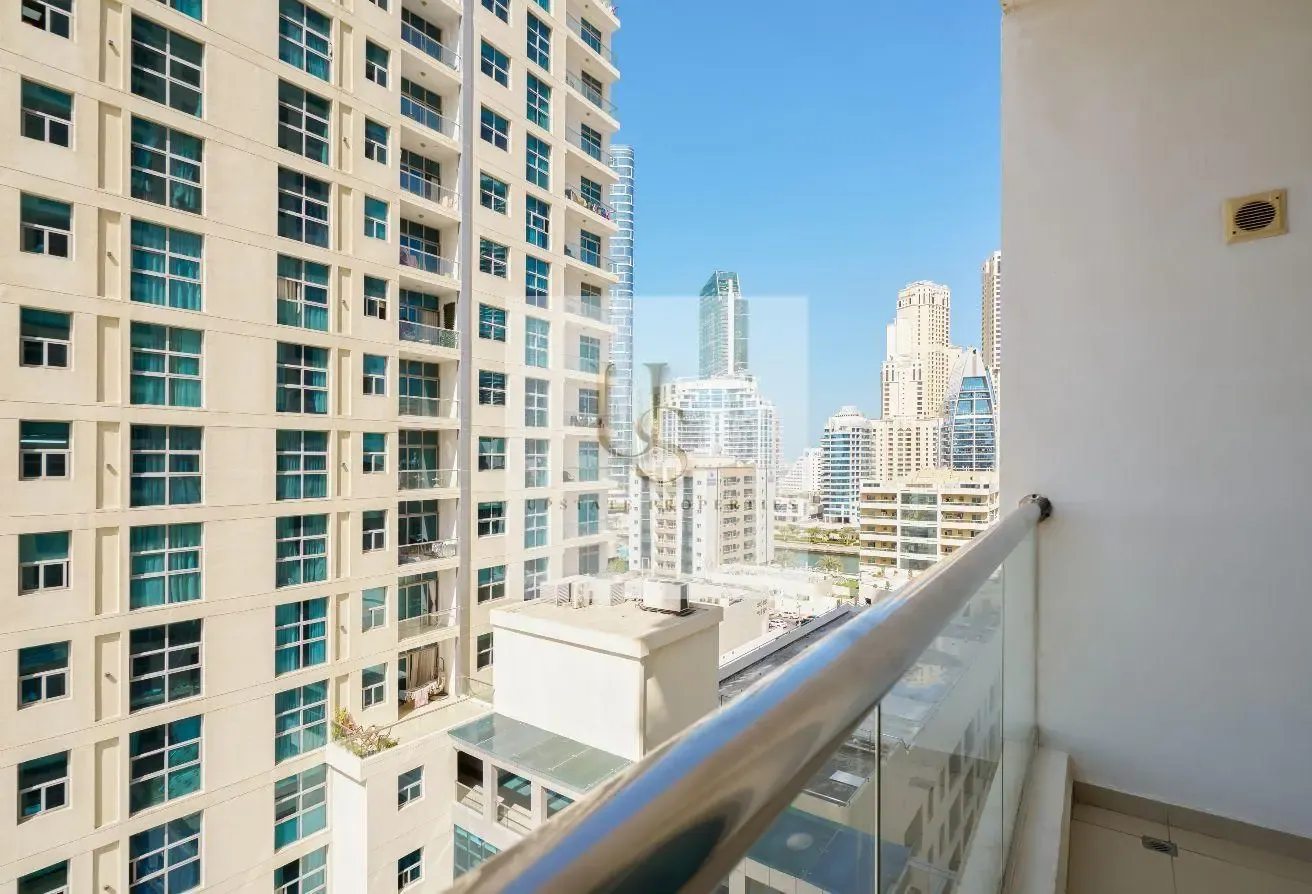 Spacious 1BHK Resale | Unfurnished | Investment