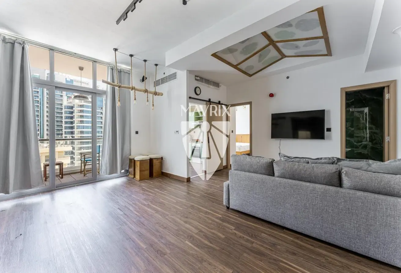 Prime Location | Vacant | Upgraded Apartment
