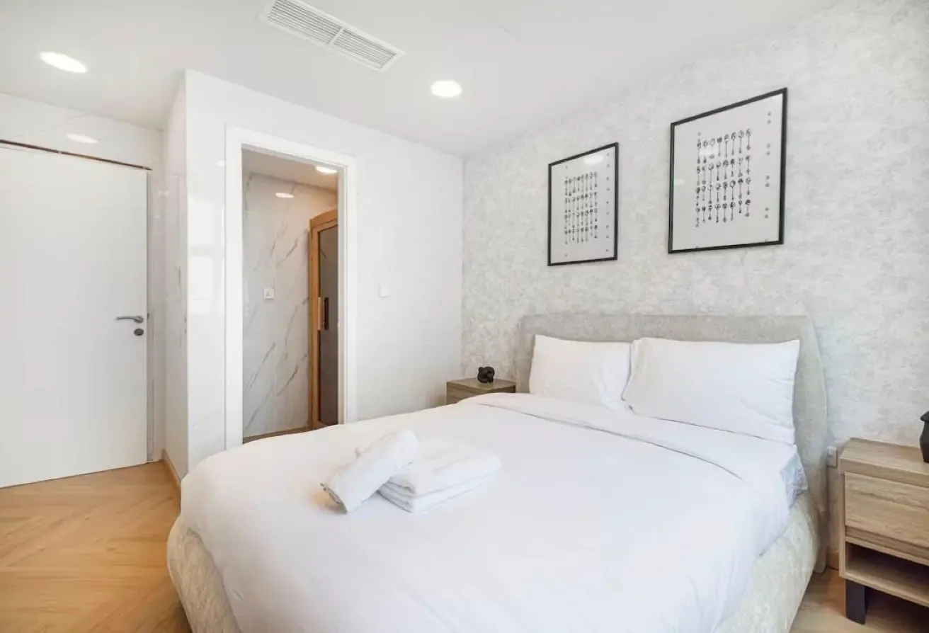 2 Bedrooms Fully Furnished | Upgraded to 3 Bedroom