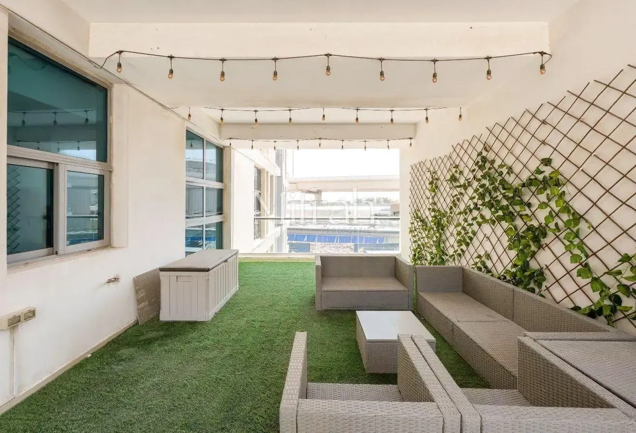 Biggest 1BR | Great Price | Vacant on transfer