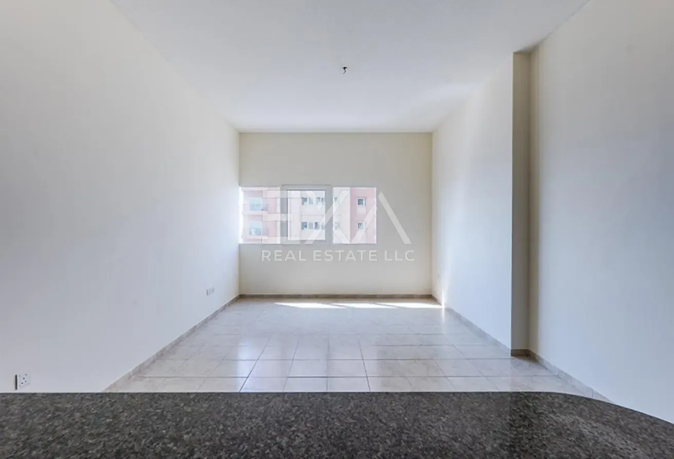 Spacious Layout I High Floor I Ready to Move in