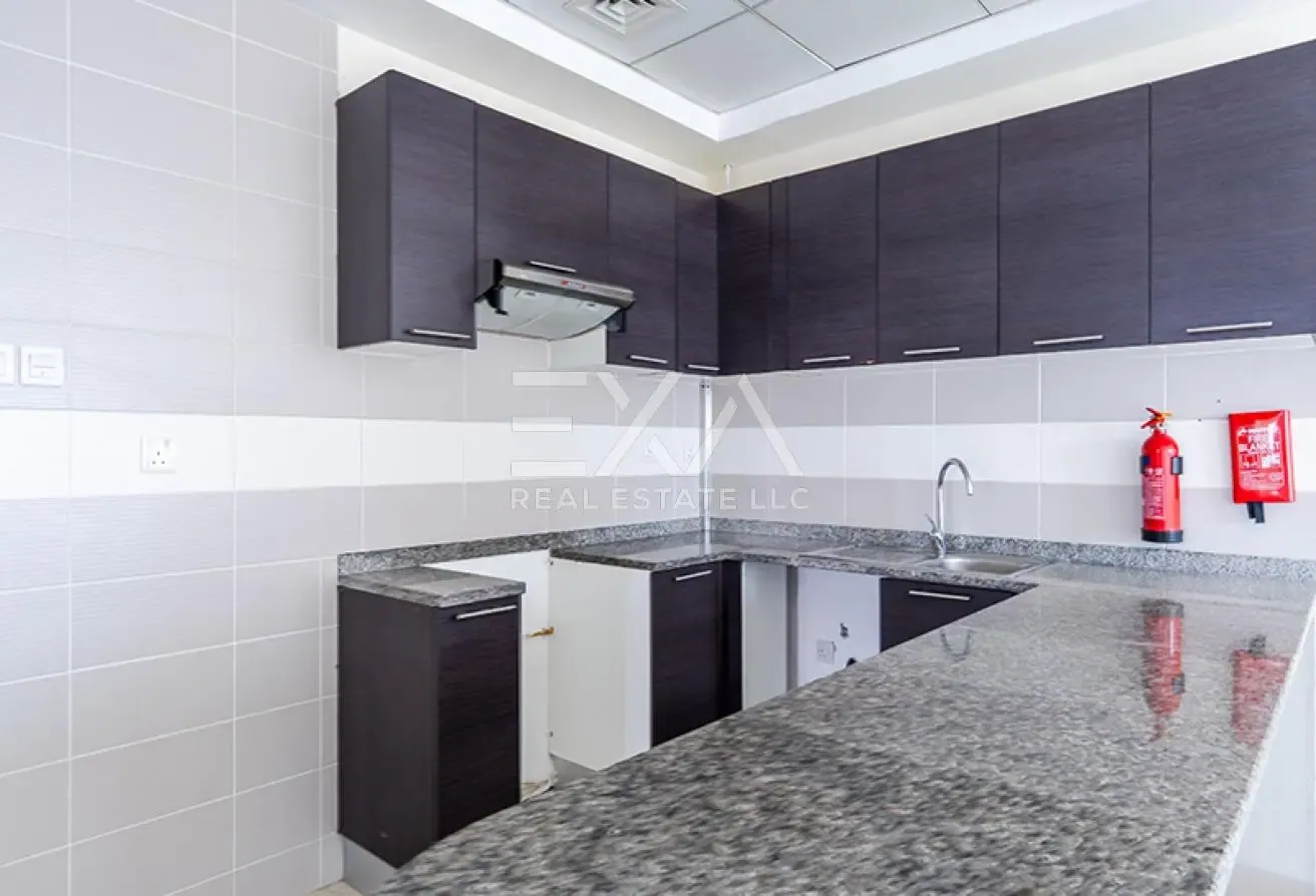 Spacious Layout I High Floor I Ready to Move in