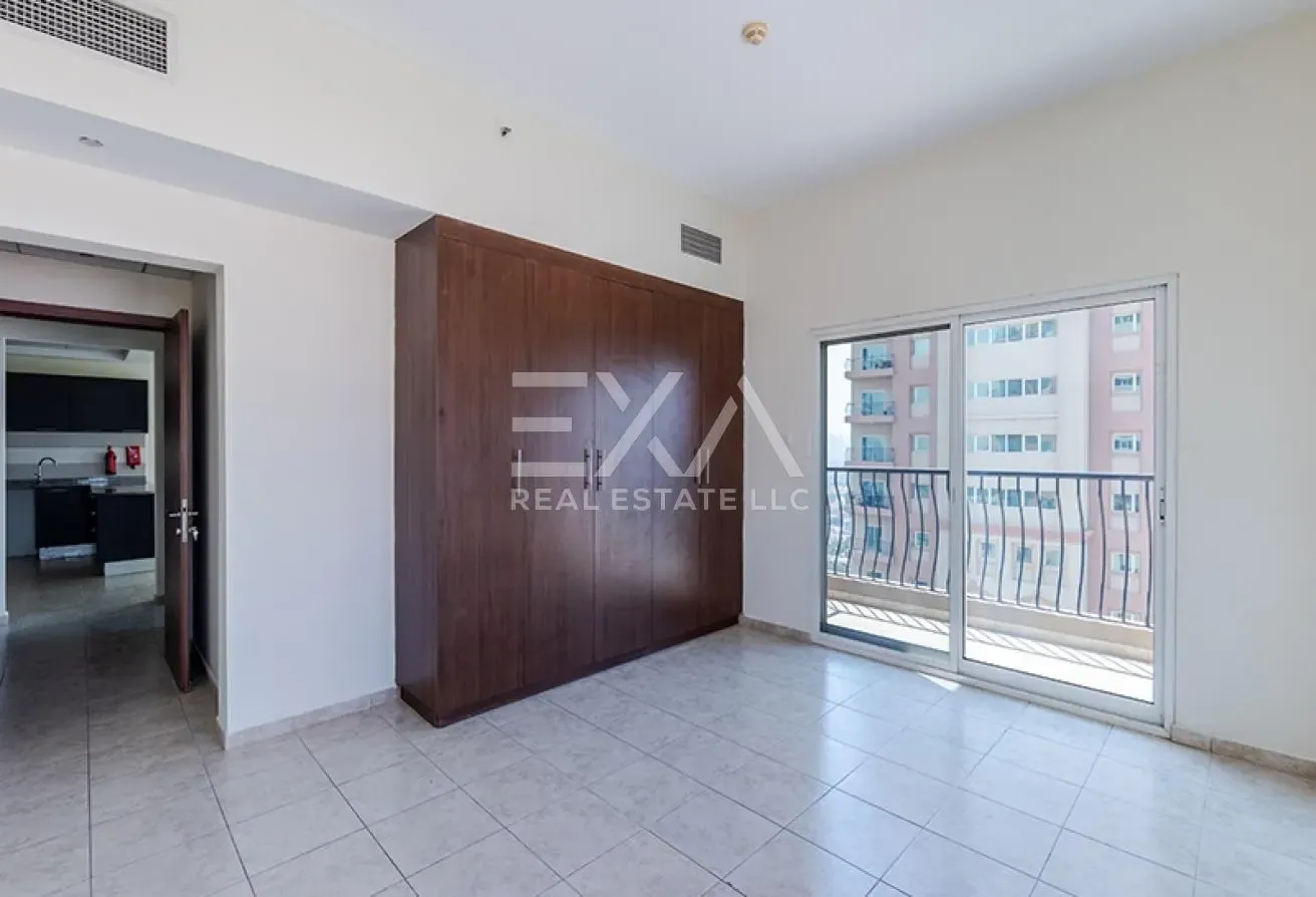 Spacious Layout I High Floor I Ready to Move in
