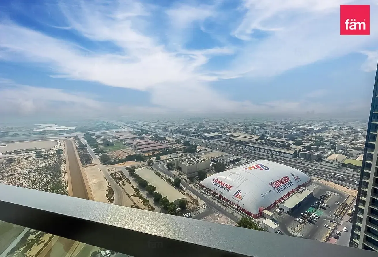 Mid floor | Furnished | Investment deal