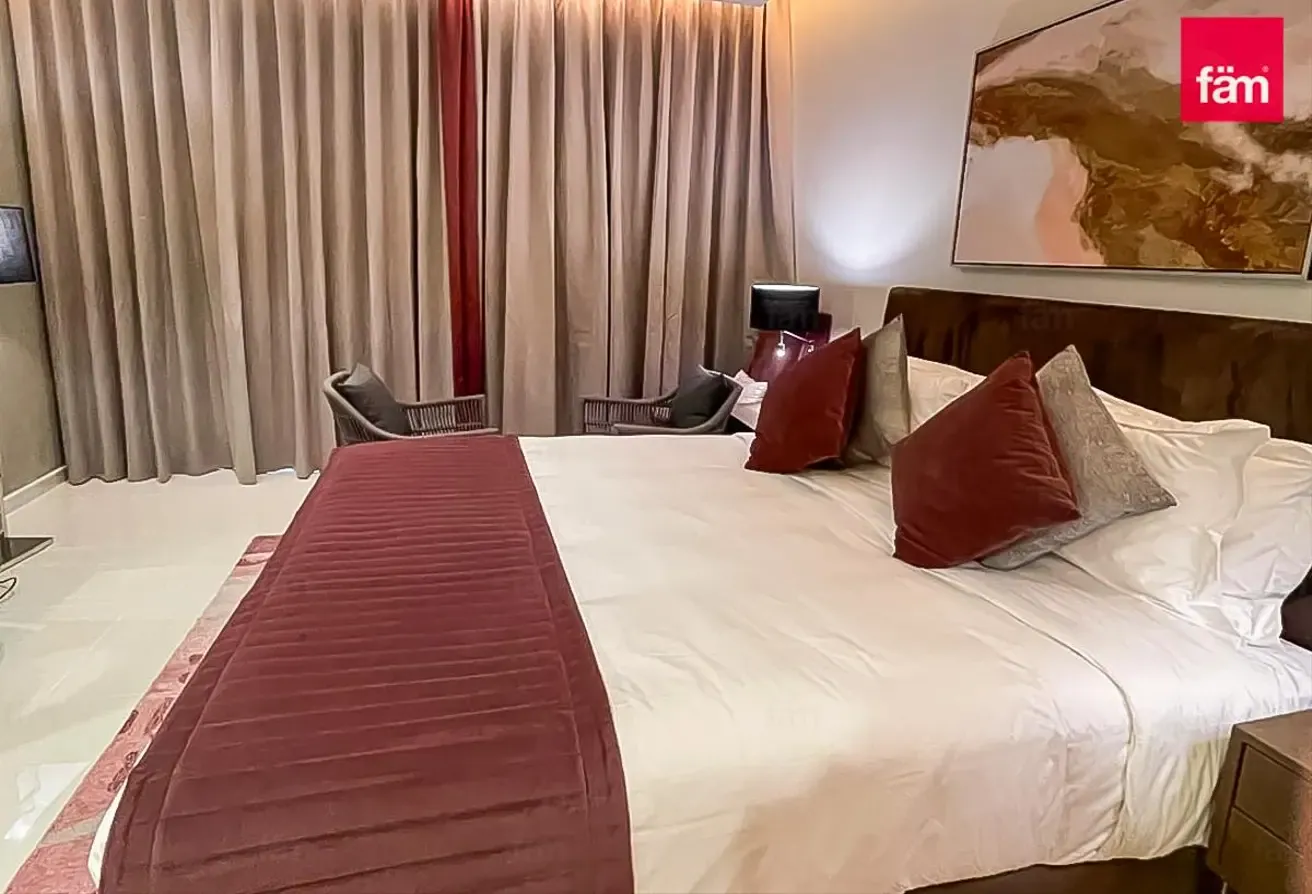 Mid floor | Furnished | Investment deal
