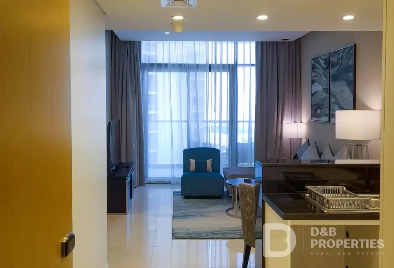 Spacious 1 Bedroom | High Floor | Vacant