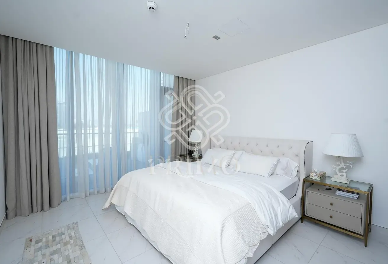 Motivated Seller I Podium Level I Lagoon View