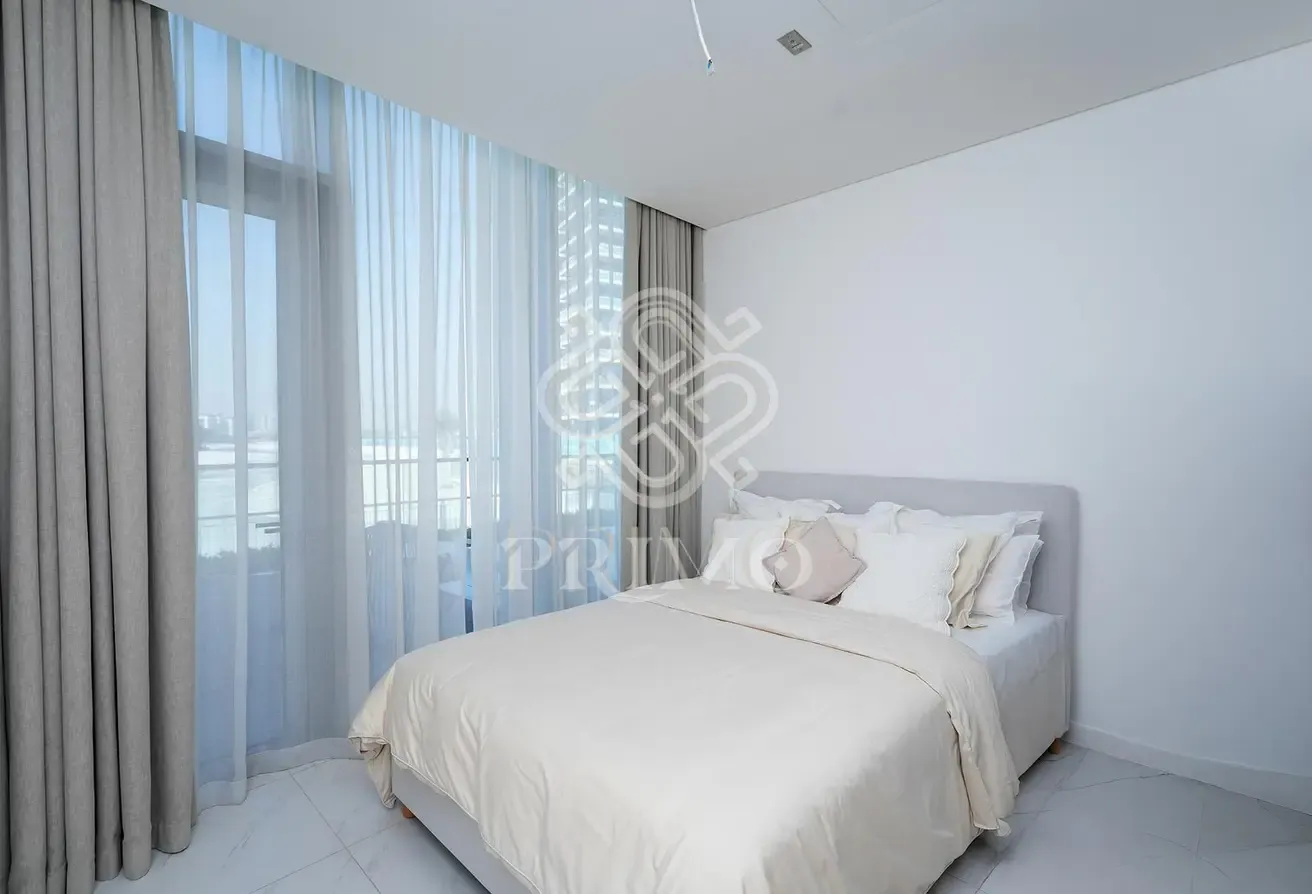 Motivated Seller I Podium Level I Lagoon View