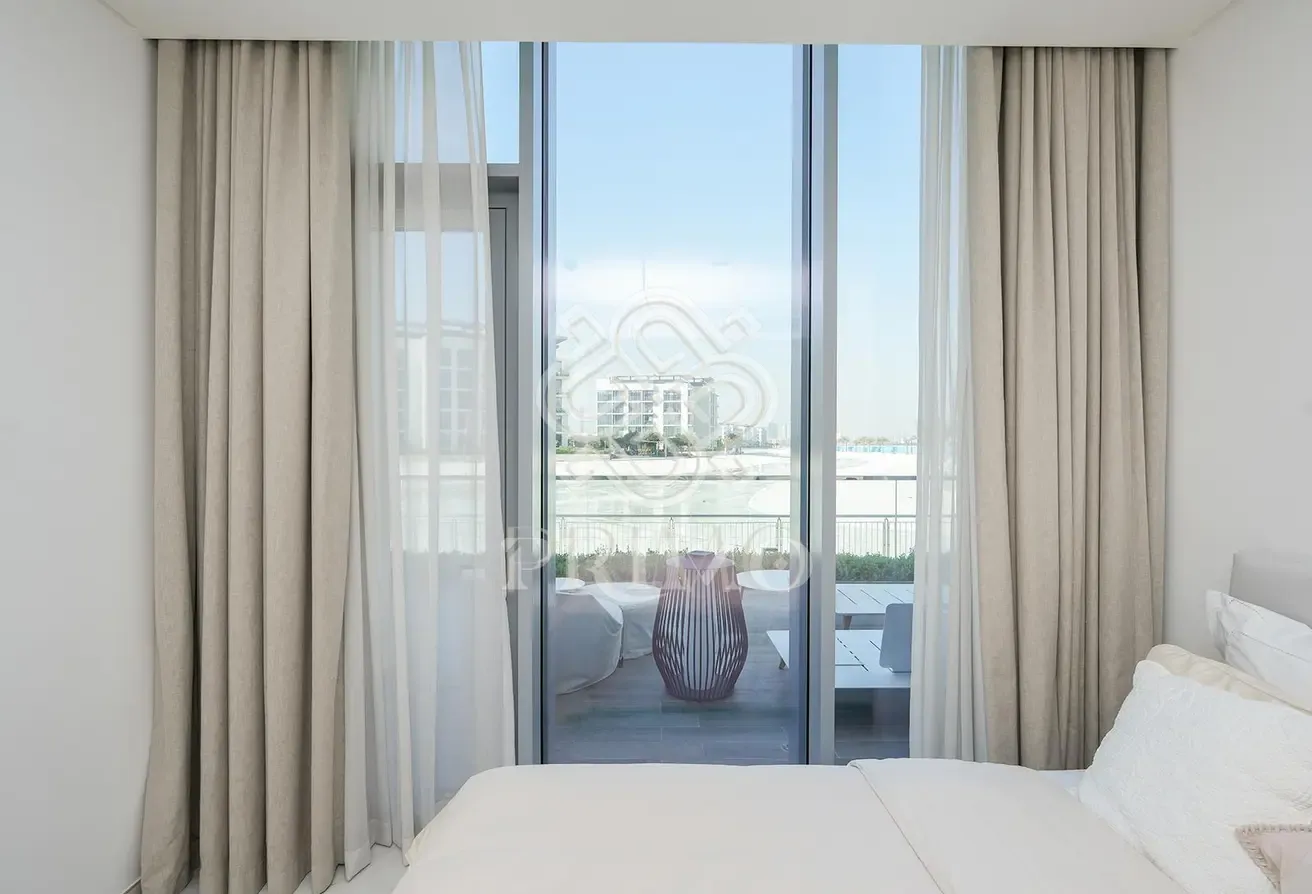 Motivated Seller I Podium Level I Lagoon View