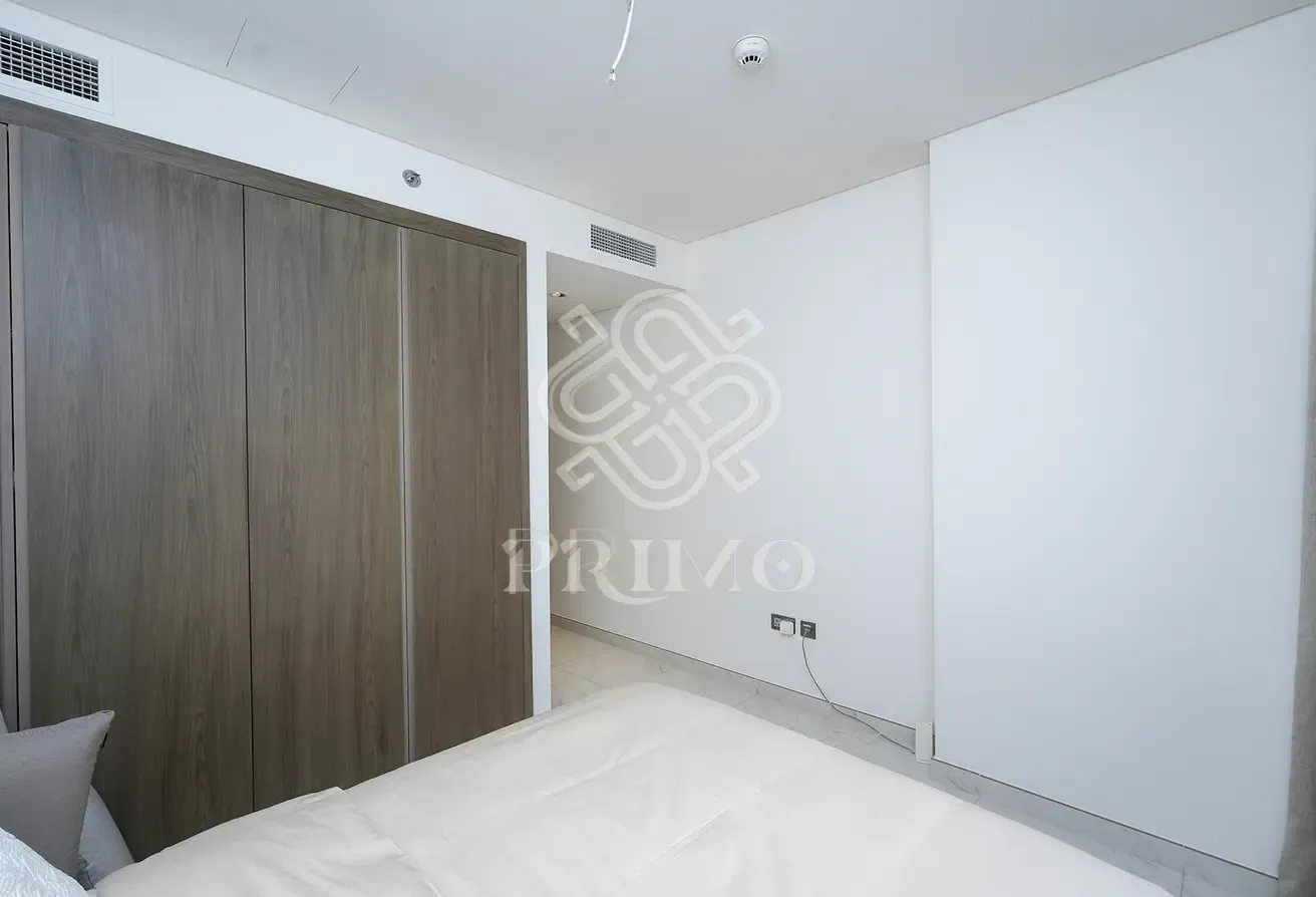 Motivated Seller I Podium Level I Lagoon View