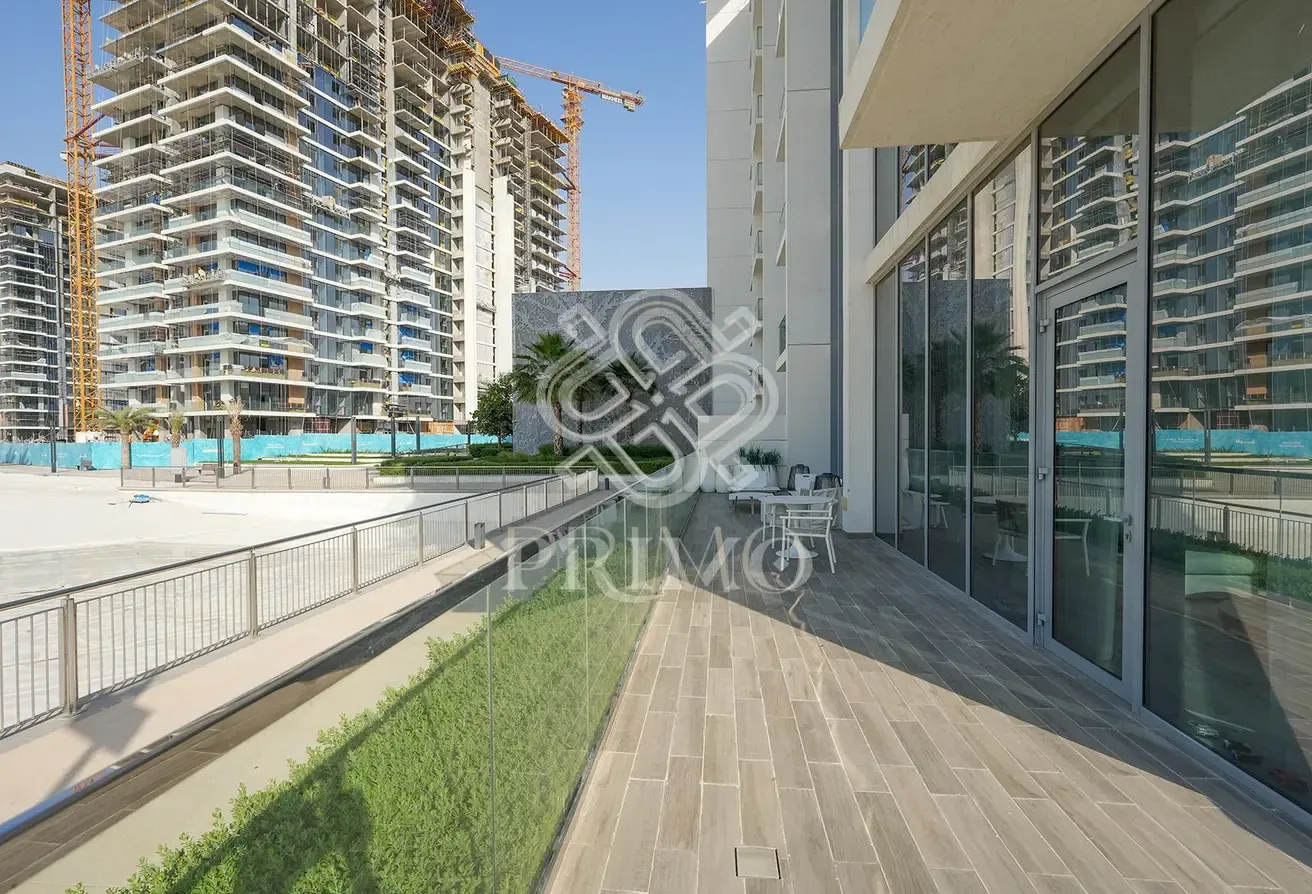 Motivated Seller I Podium Level I Lagoon View