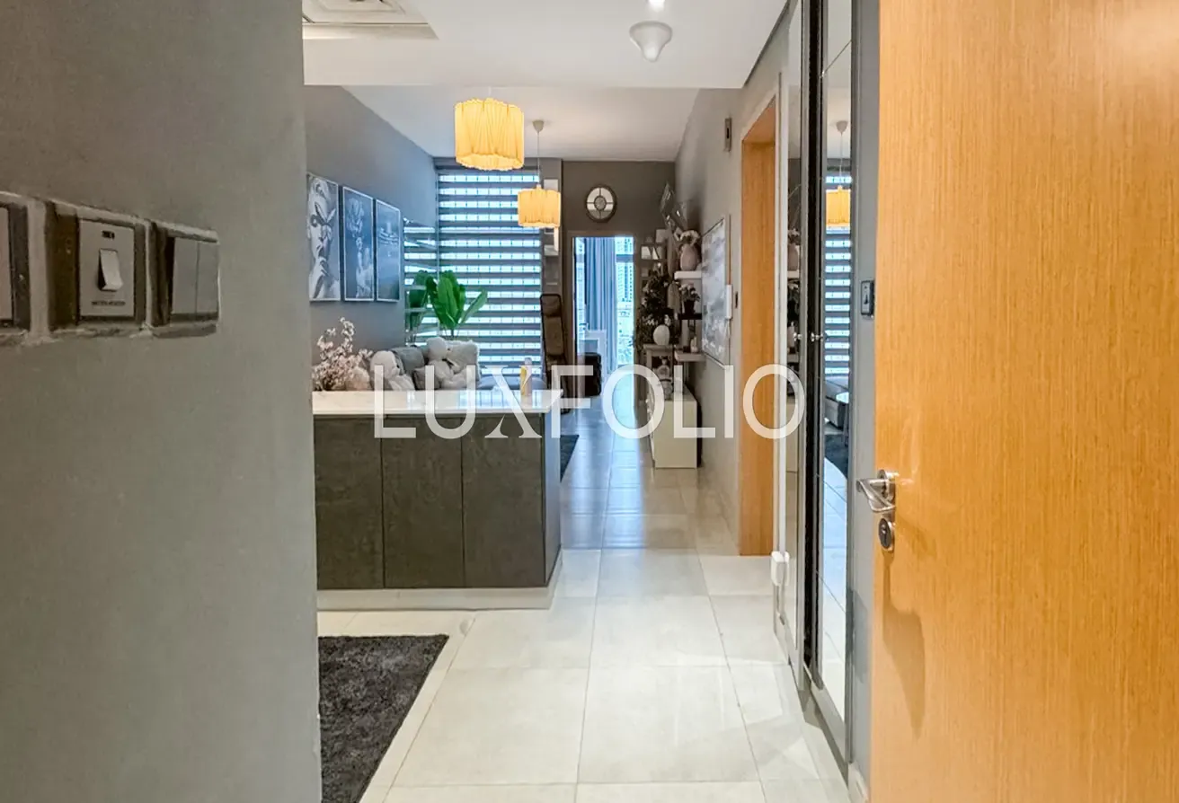FULLY FURNISHED | POOL VIEW | VOT