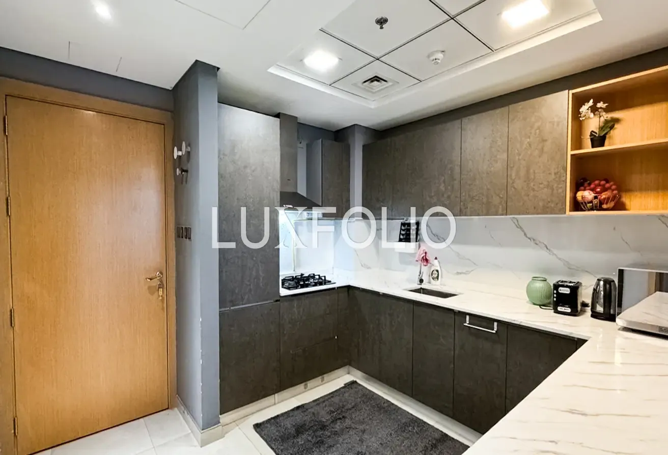 FULLY FURNISHED | POOL VIEW | VOT