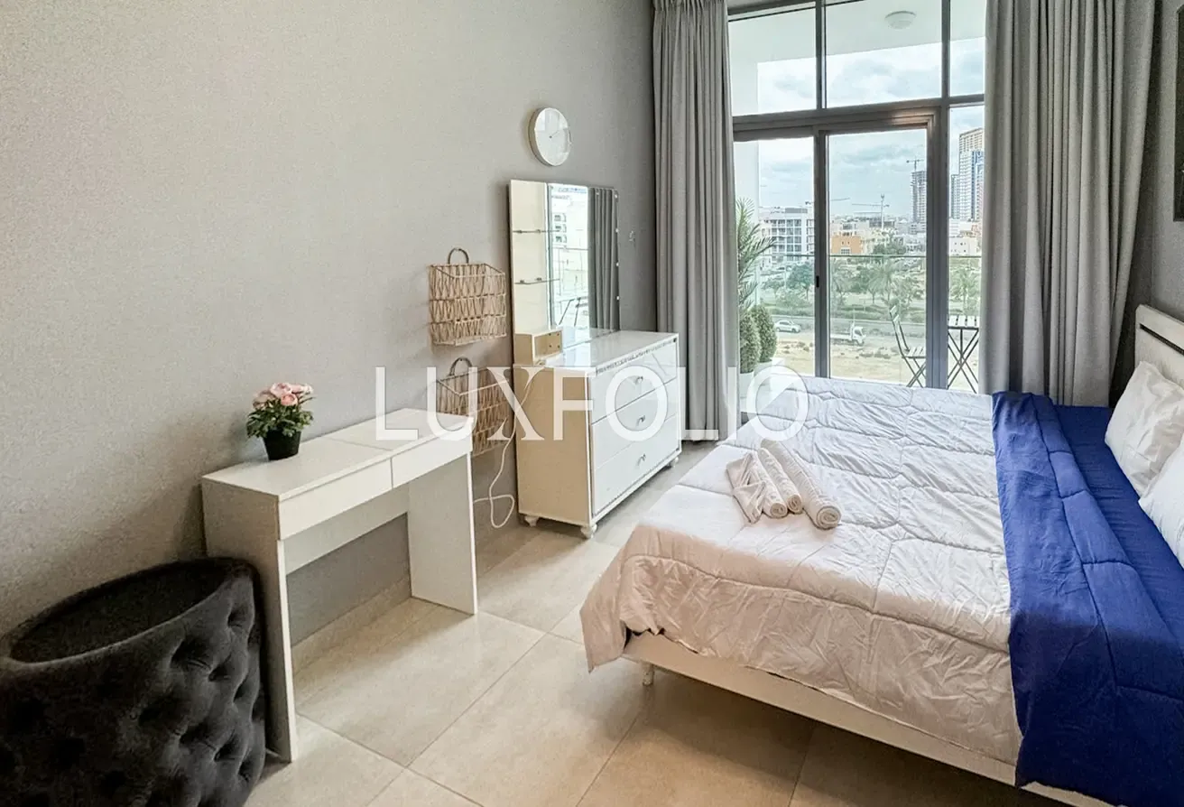FULLY FURNISHED | POOL VIEW | VOT