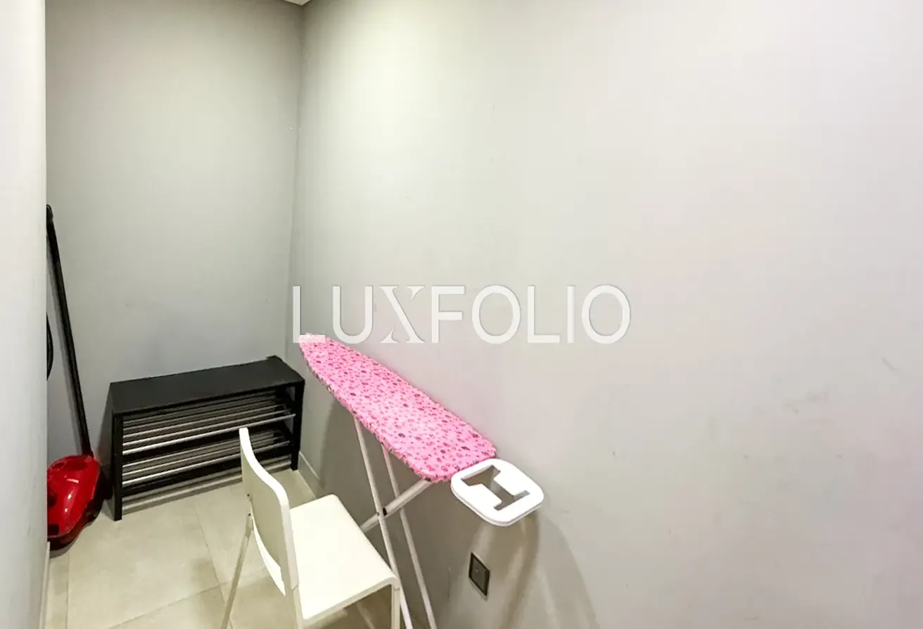 FULLY FURNISHED | POOL VIEW | VOT