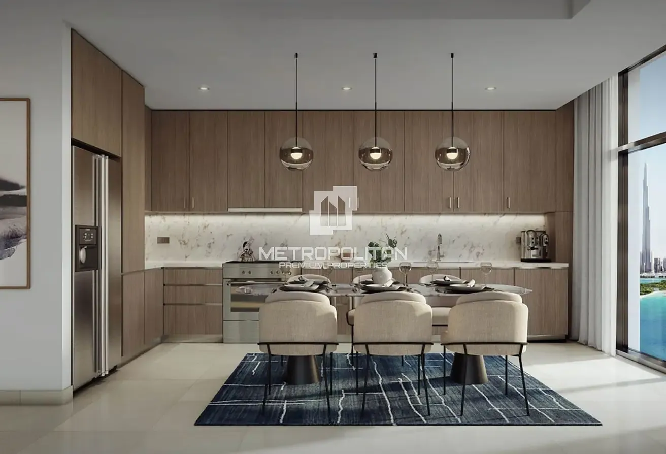 Boulevard View | Large Layout | Mid Floor