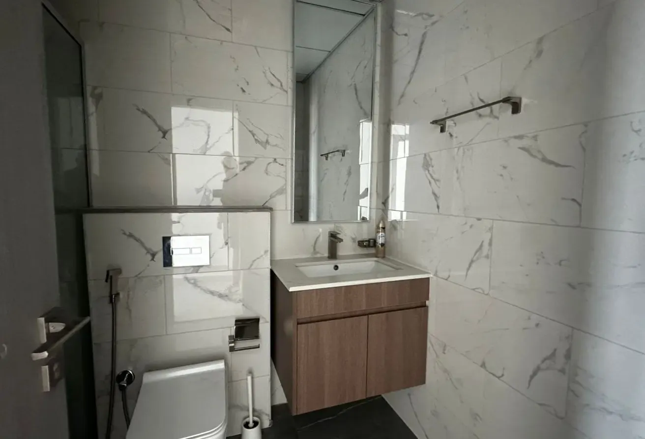 Spacious 2-Bedroom Apartment | Modern Living