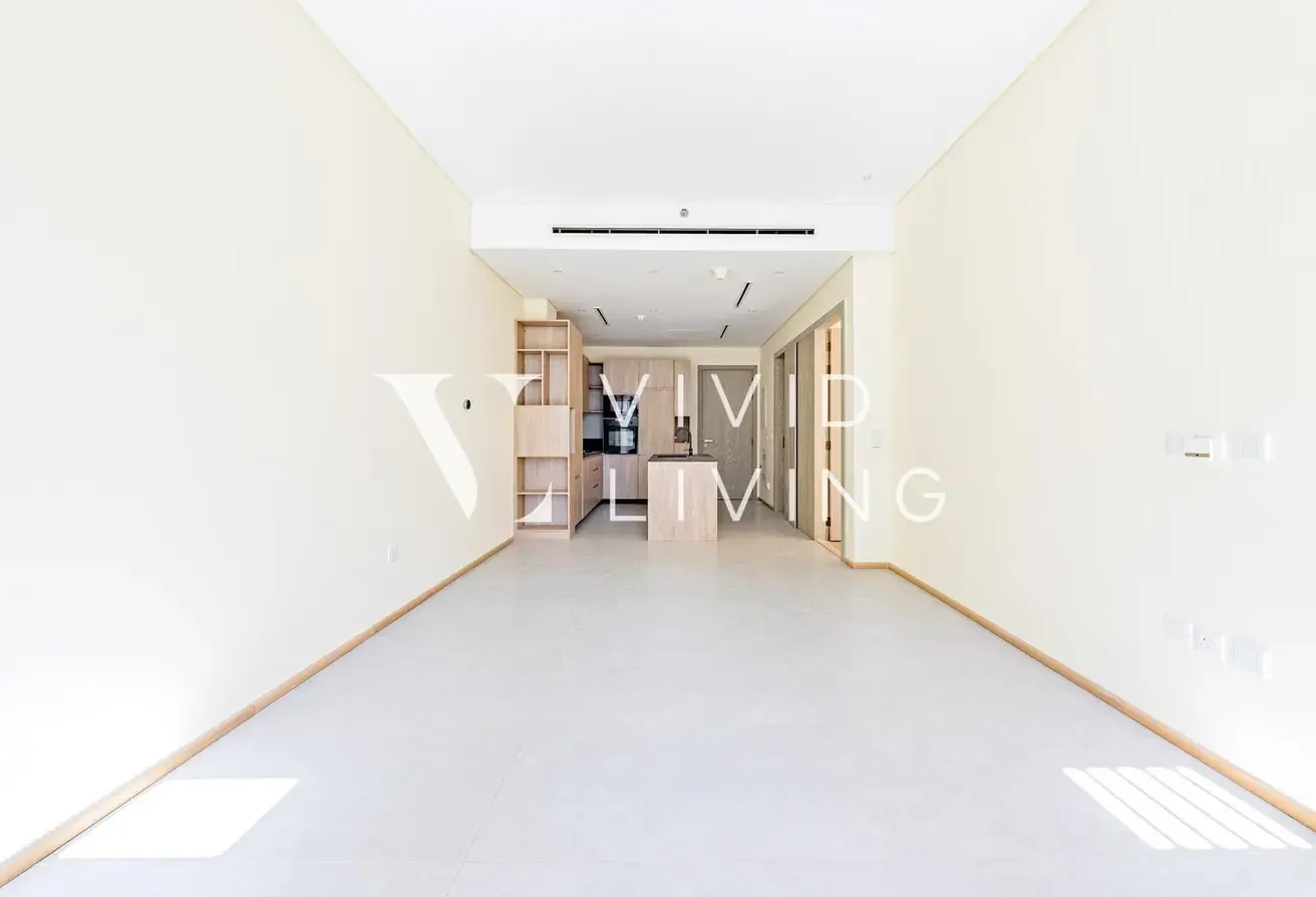 Vacant | Pool View | Prime Location