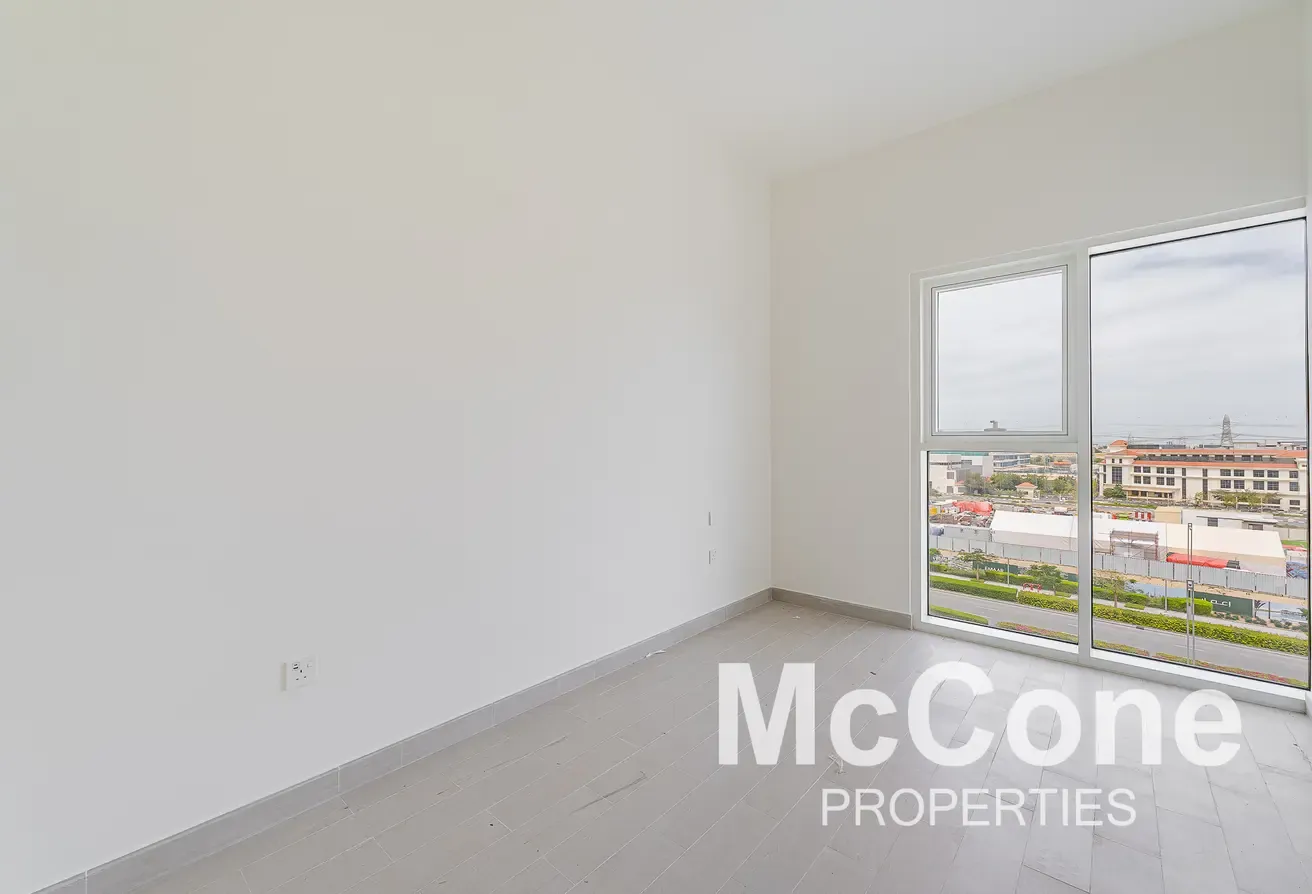 Corner Unit | Vastu  Compliance | Vacant
