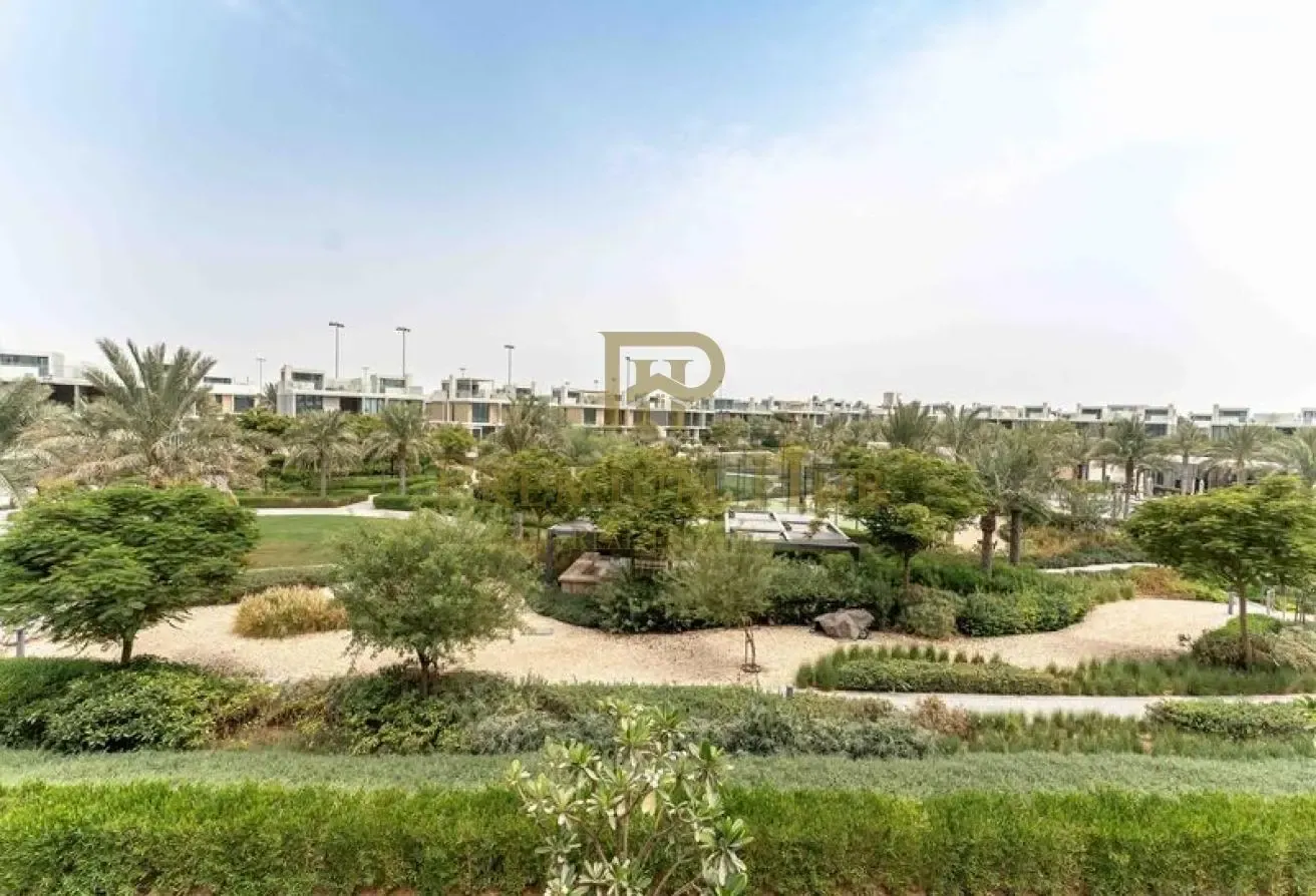2 Bedrooms | Full Park View | Rented