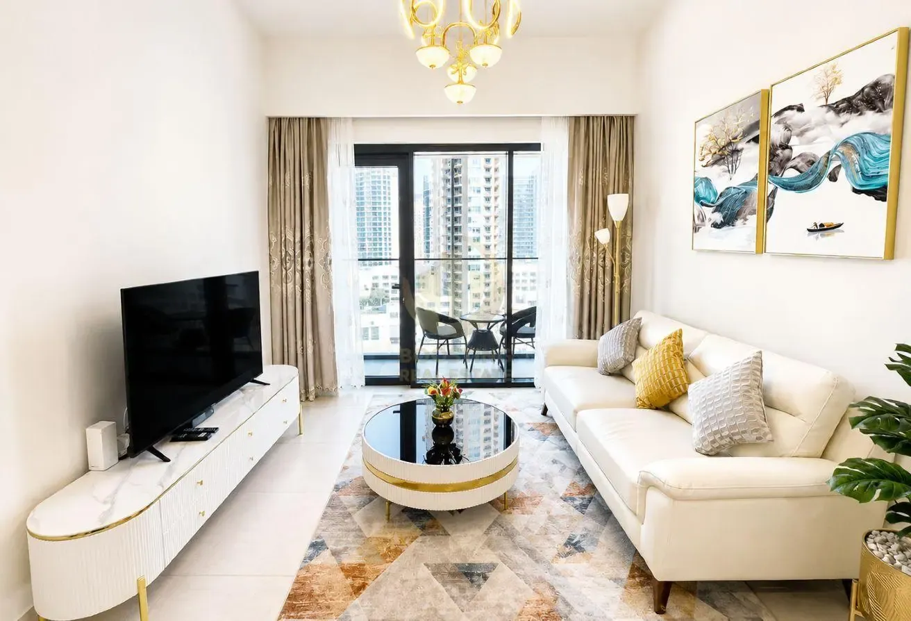 1 BR APARTMENT IN DOWNTOWN – STEPS FROM DUBAI MALL