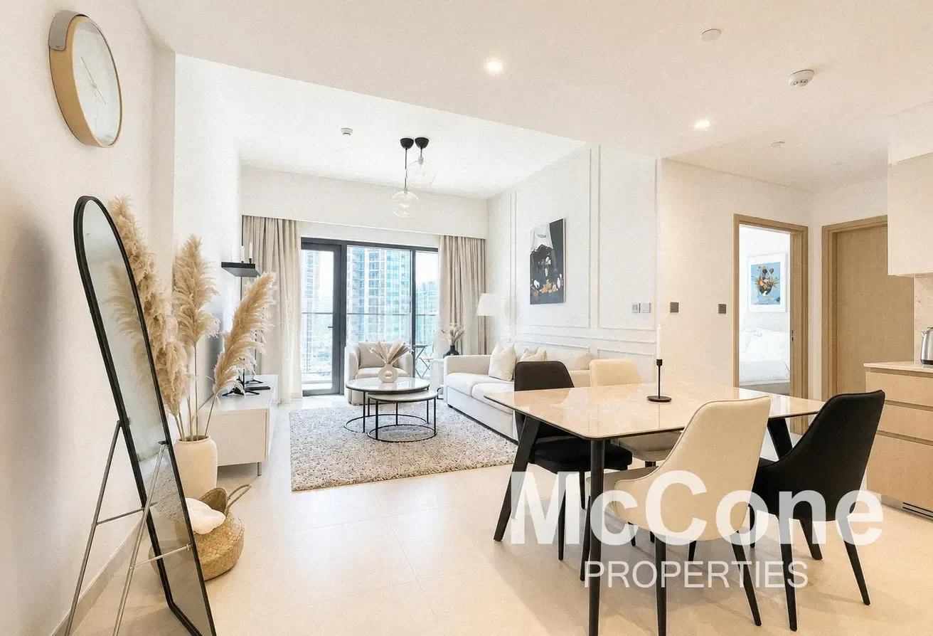 VOT | Upgraded and Furnished | Mid Floor