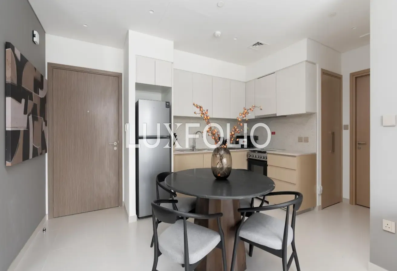 Fully Furnished | Large Balcony | VOT