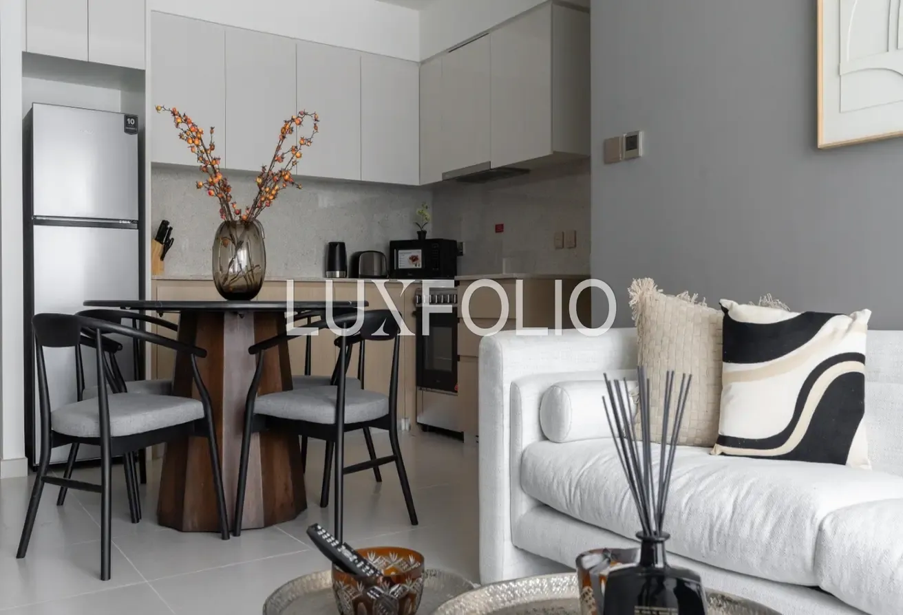 Fully Furnished | Large Balcony | VOT
