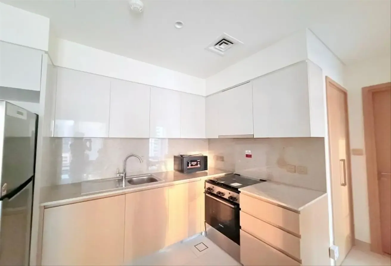 Luxury Furnished 1BR Apt | Vacant  | High ROI