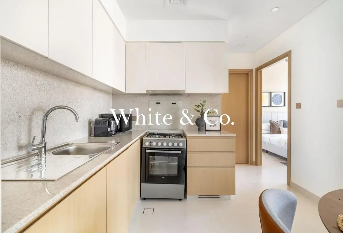 High Floor | Vacant and Furnished | Rare