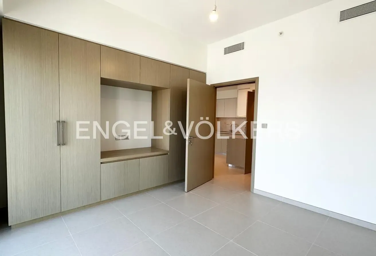 High Floor | Fully Furnished | Vacant on Transfer