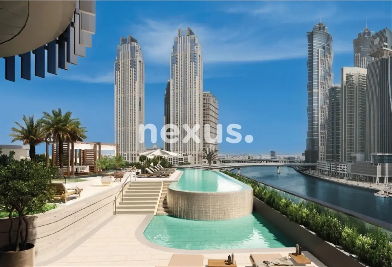 Canal View | Large Layout | Luxury Living