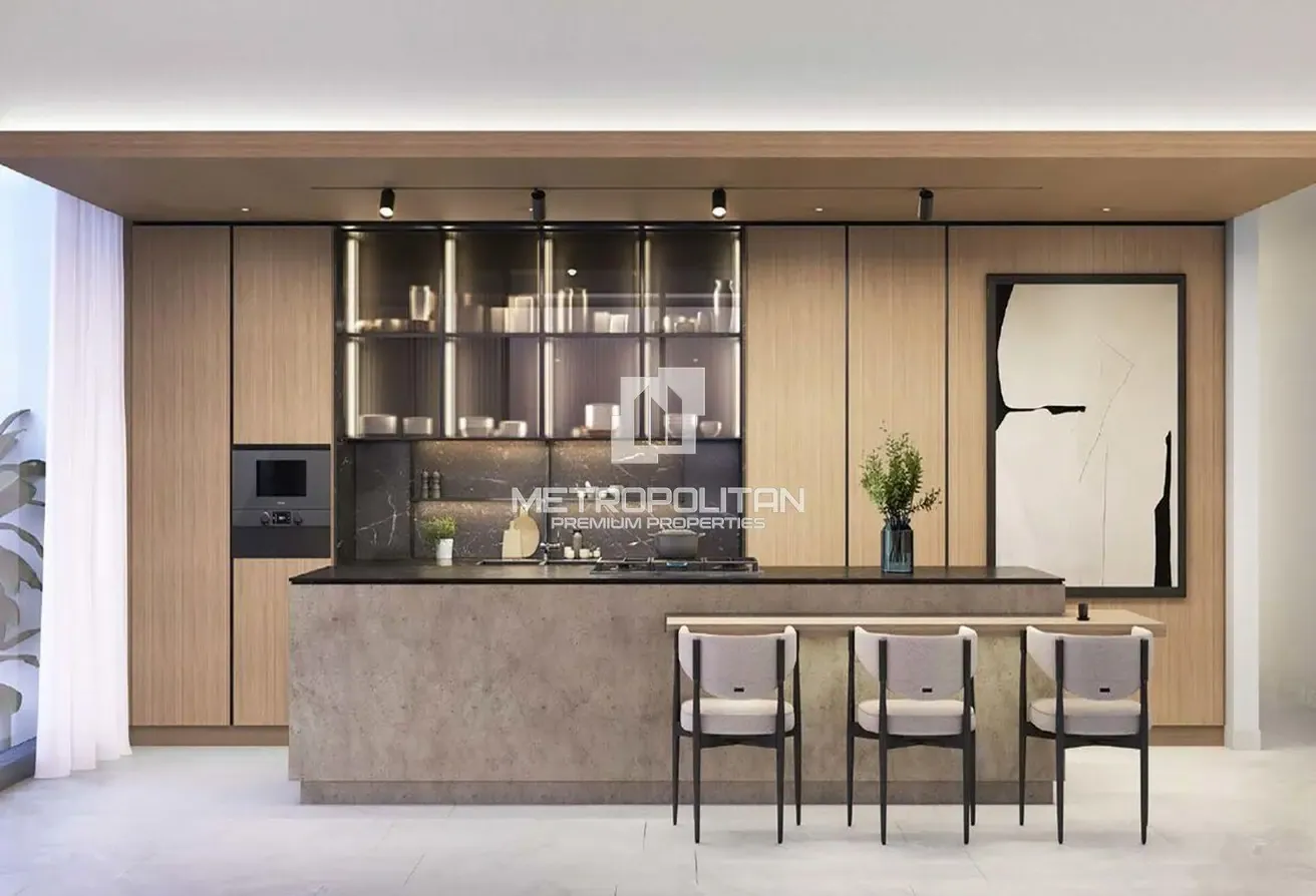 Investor Deal | Large Studio | High Floor