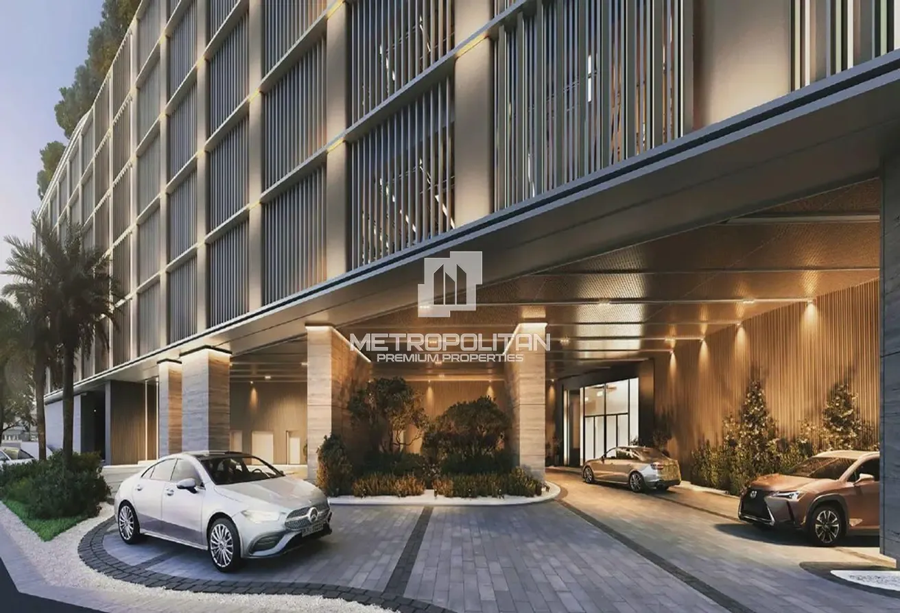 Investor Deal | Large Studio | High Floor