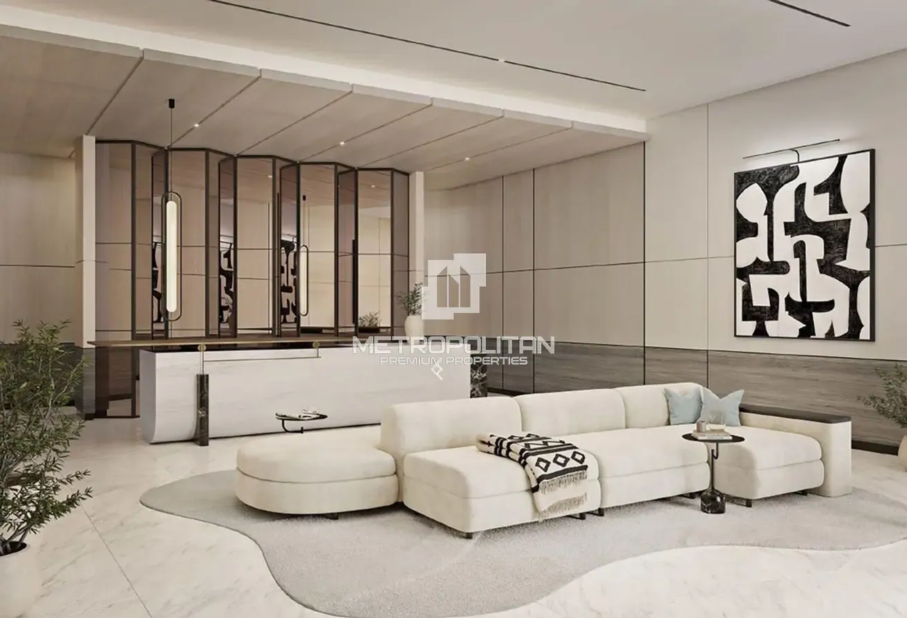 Investor Deal | Large Studio | High Floor